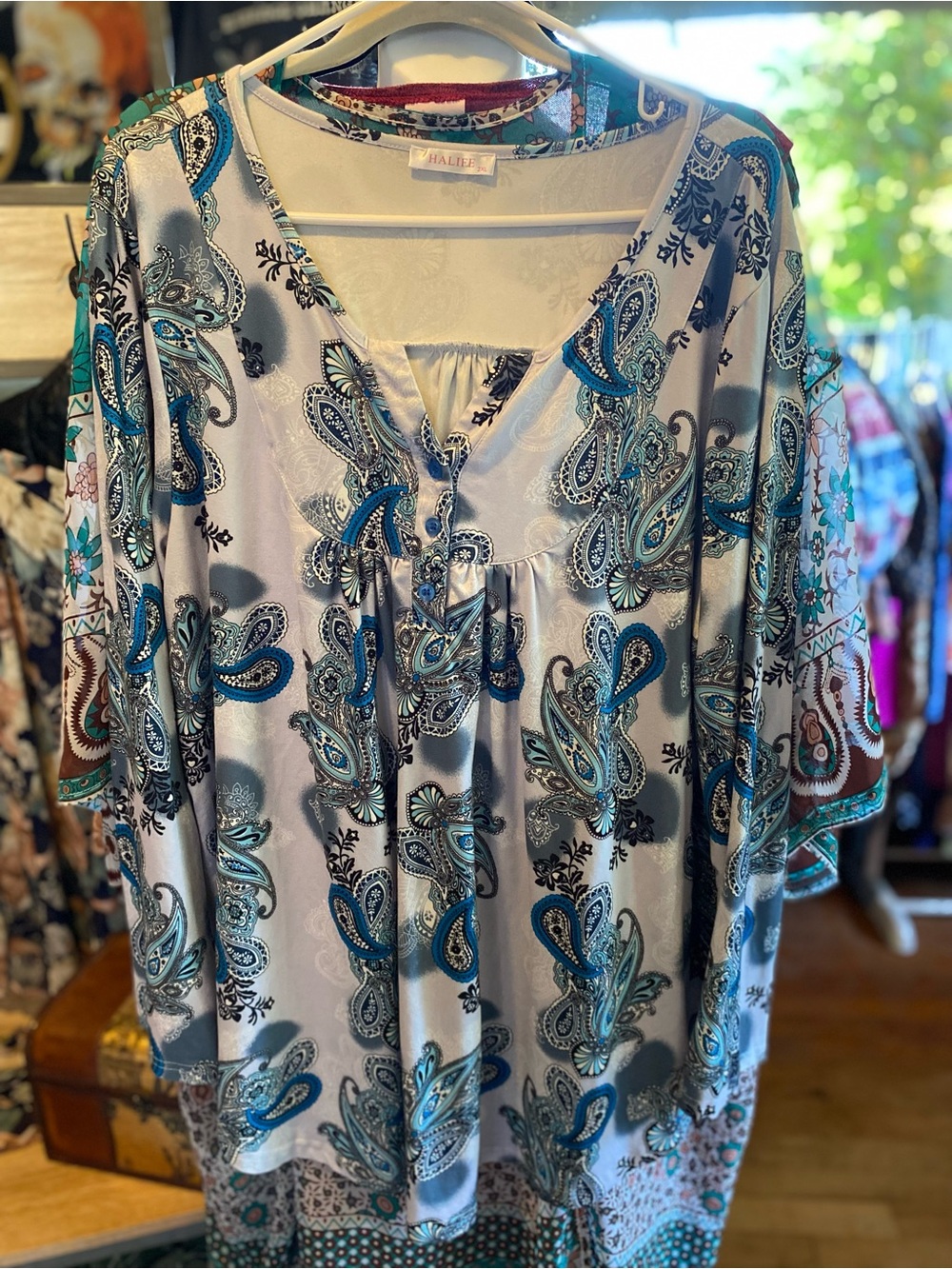 Halife Blue & Grayish Purple Paisley V-Neck Blouse